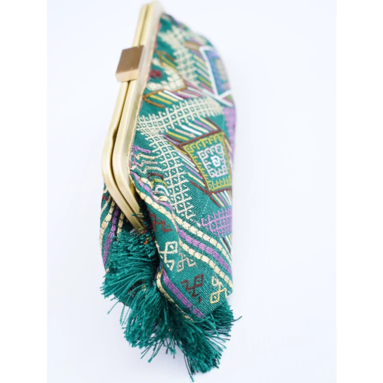Frill Clutch