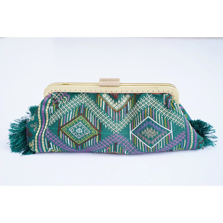 Frill Clutch