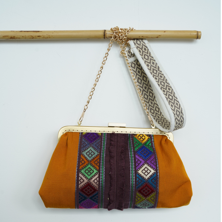 Unique Piece Clutch & Sling