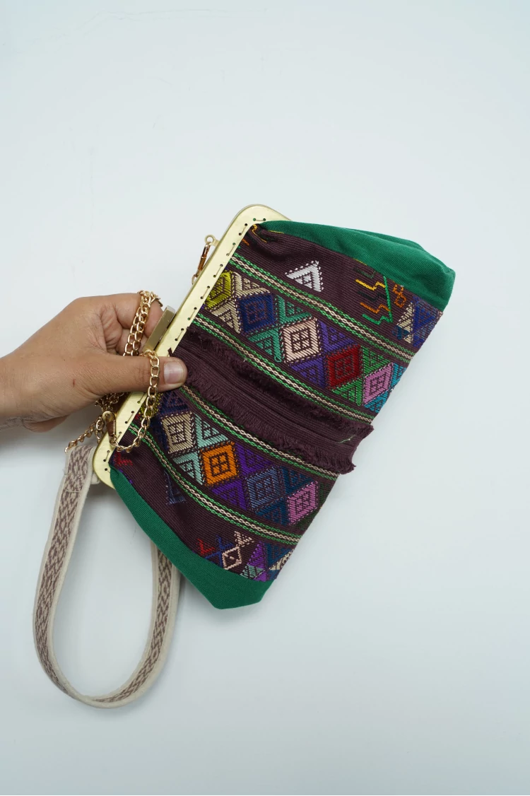Unique Piece Clutch & Sling